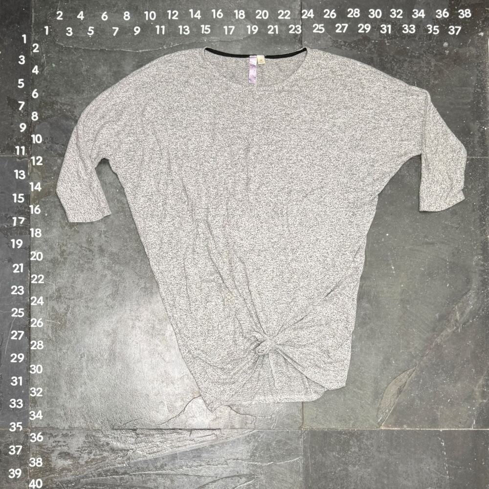 Alya Women's Heather Grey Speckled 3/4 Sleeve Knot-Front Top